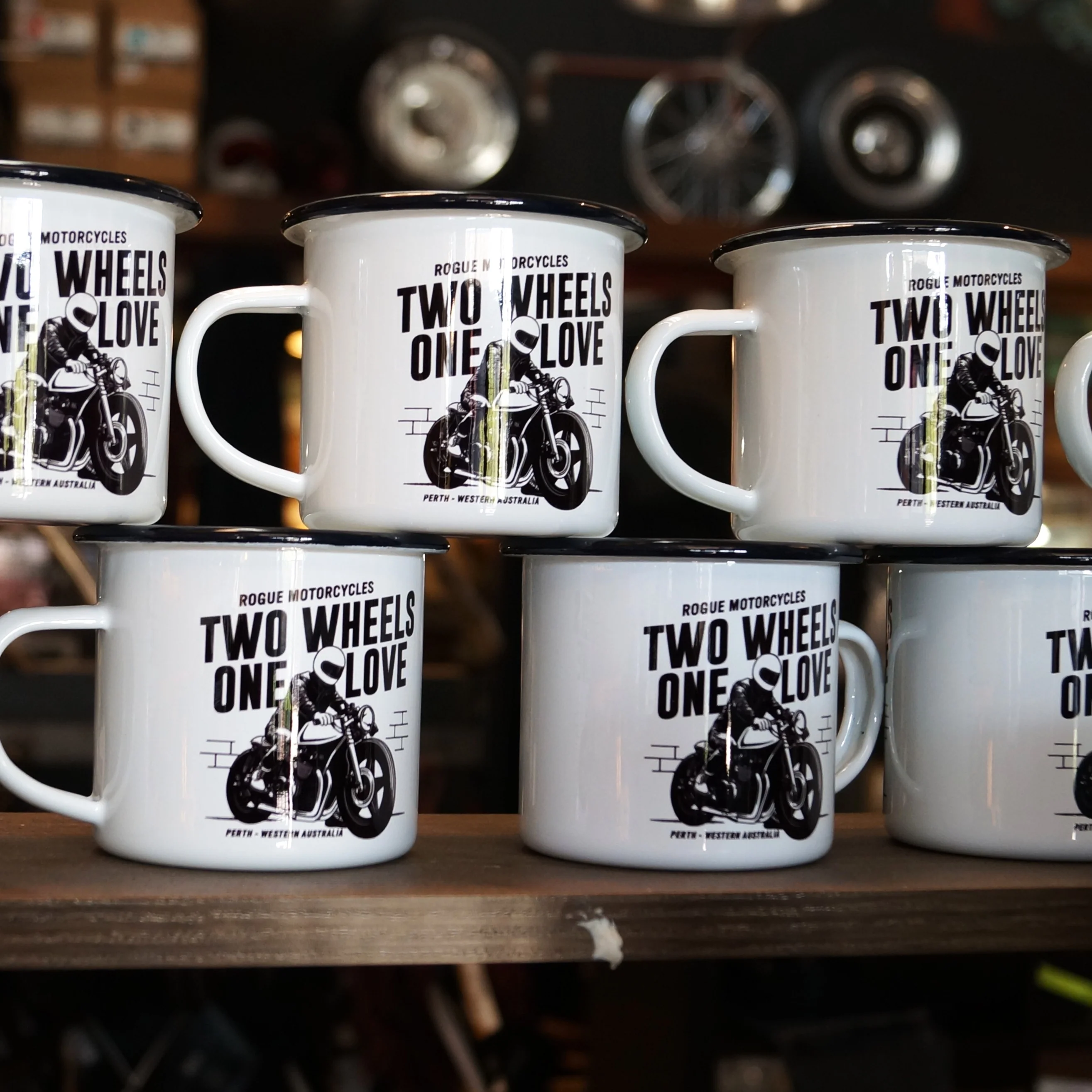 2 WHEELS 1 LOVE ENAMEL MUG - Image 5