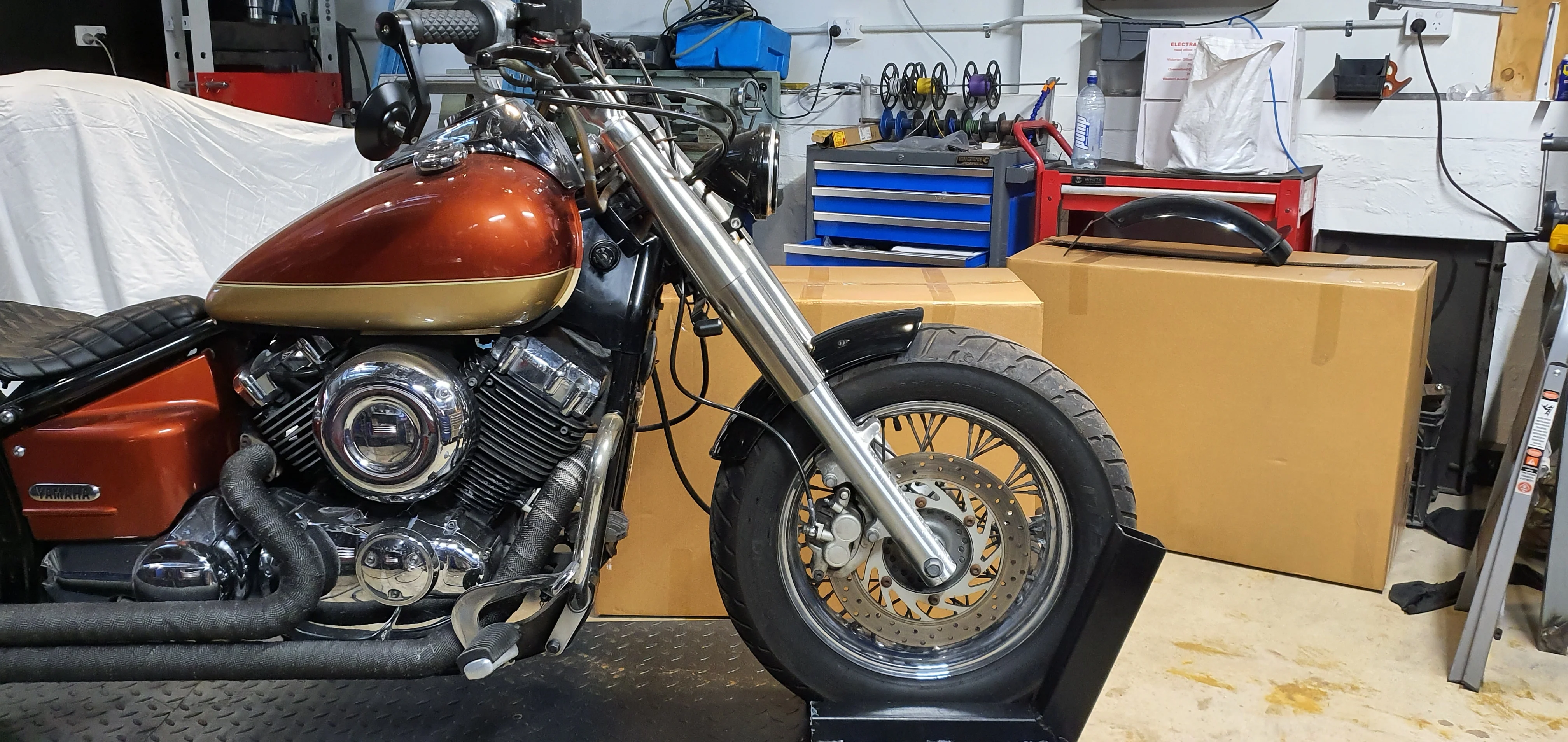 Yamaha XVS650 V-star (Classic) - Front fender short - Image 3